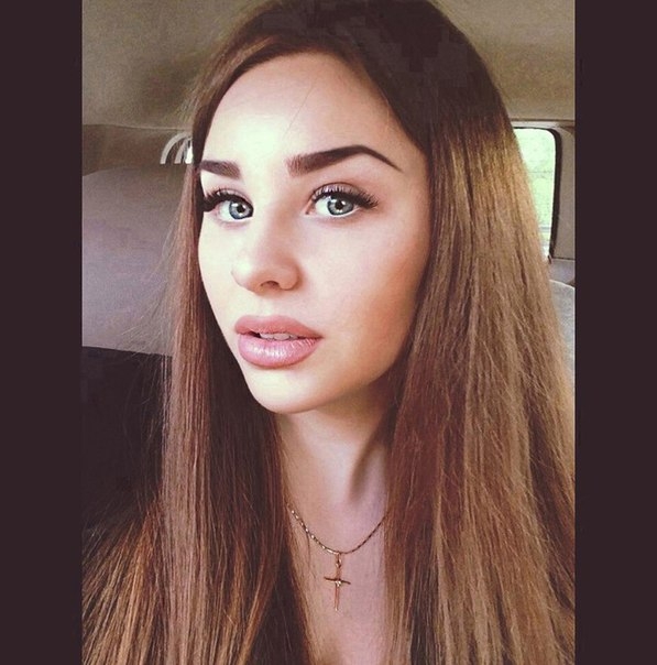 Полина